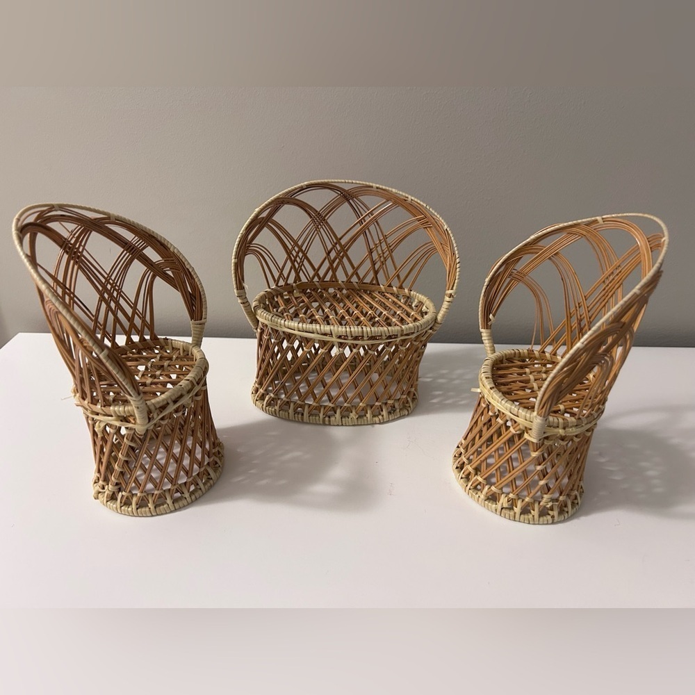 Vintage mini Wicker barbie doll furniture Chairs fan back peacock chairs settee - Picture 11 of 16
